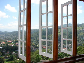 Kandyan Crown Hotel