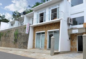 Kandy Reach Inn
