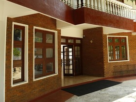 Lake Mount Hotel