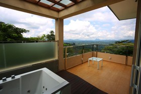 Randholee Resort & Spa