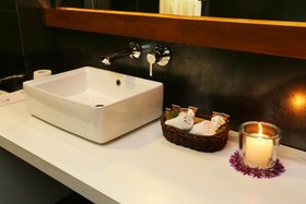 Randholee Resort & Spa
