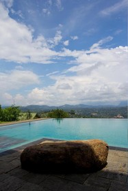 Randholee Resort & Spa