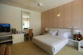 Randholee Resort & Spa