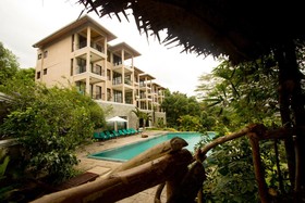 Randholee Resort & Spa