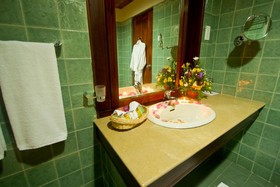 Randholee Resort & Spa