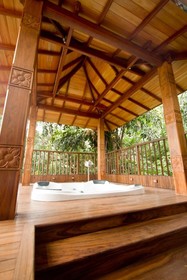 Randholee Resort & Spa