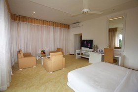 Randholee Resort & Spa