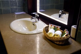 Randholee Resort & Spa