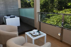 Randholee Resort & Spa