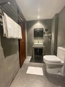Selene City Hotel