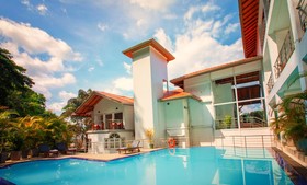 Senani Hotel