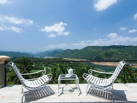 The Albatross Boutique Villa