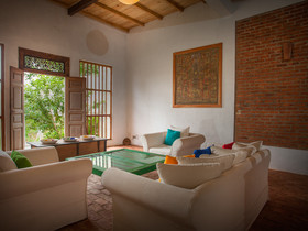 Urban Castle Guest House
