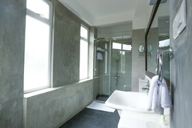 Viyana Boutique