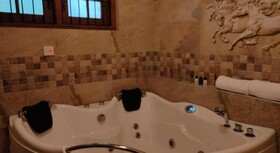Yoho Heaven Palace