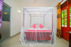 Sea Life Madiha Hotel by OYO Rooms