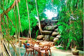 Hotel Palms Mount Lavinia