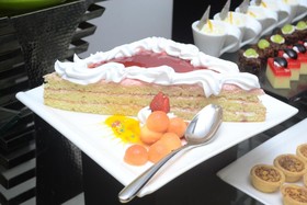 Araliya Green Hills Hotel