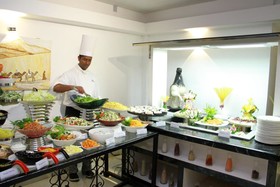 Araliya Green Hills Hotel