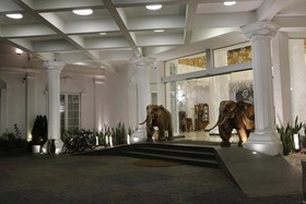 Araliya Green Hills Hotel