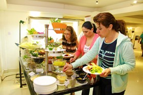 Araliya Green Hills Hotel