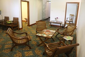 Araliya Green Hills Hotel
