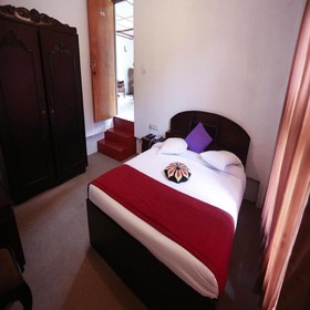 Champ Villa