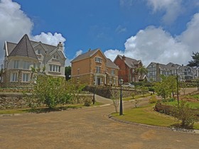 Cheltenham Cottage