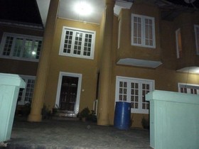 Friendz Country House Holiday Home