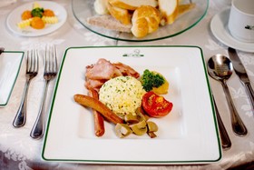 Hill Club