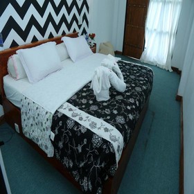Redwood Inn