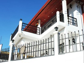 Risean's White Palace