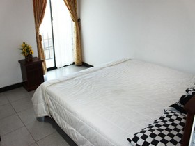 Risean's White Palace
