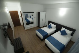 Single Tree Mount Hotel