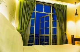 Victoria Court Suites