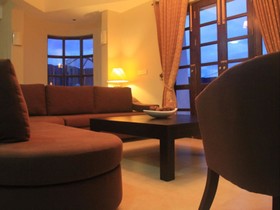Villa De Roshe
