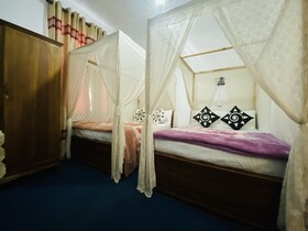 Zion White House