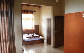 Airport Villa