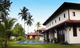Airport Villa