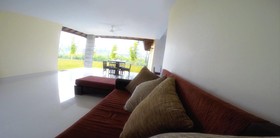 Airport Villa
