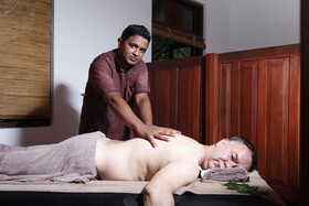 Camellia Resort and Spa