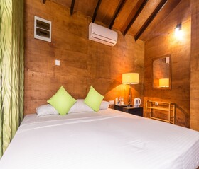 Eighth Wonder Resort