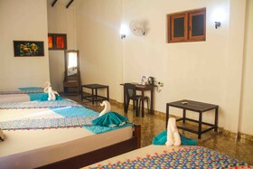 Hungry Lion Resort and Restaurant