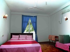 Hotel Tango Reef
