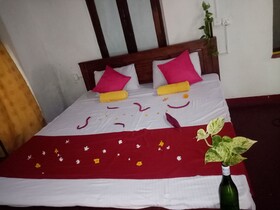 Surf Paradise Hotel