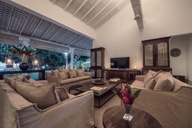 Taru Villas Mawella