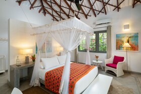 Taru Villas Mawella