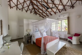 Taru Villas Mawella