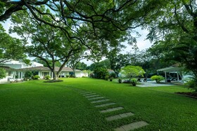 Taru Villas Mawella