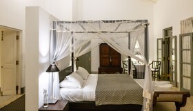 Taru Villas Mawella